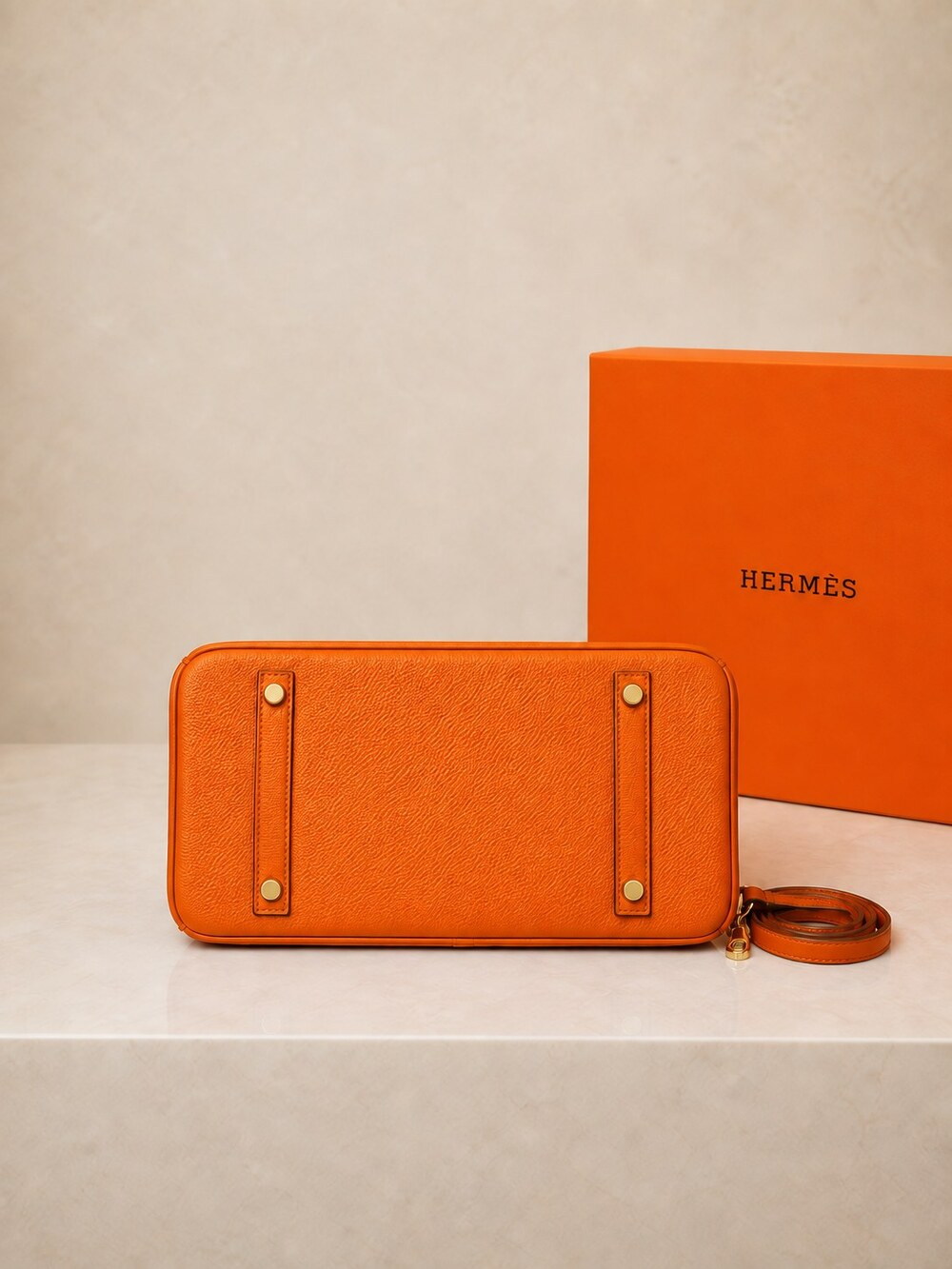 Hermes Birkin Handbag in Orange Togo with Gold Hardware - Picture 5 of 9